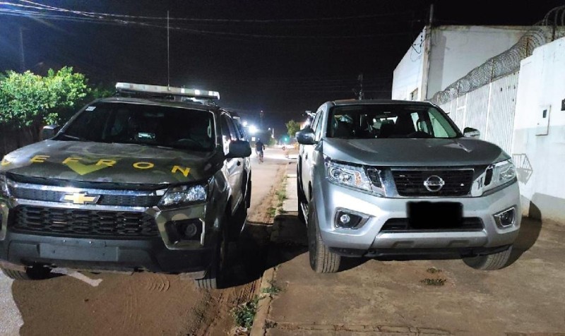 Nissa Frontier de São Paulo apreendida na fronteira com a Bolívia - Foto por: Gefron-MT