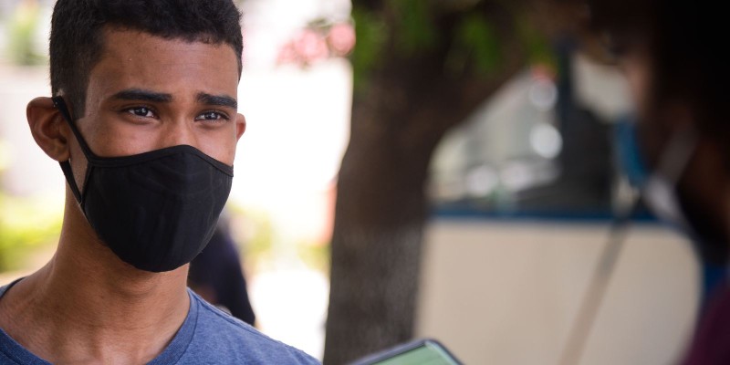 No primeiro dia do Enem, estudantes fazem prova de redação