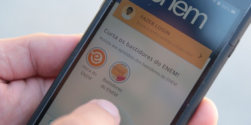 Ensino remoto dificultou preparação, diz estudante ao chegar para Enem