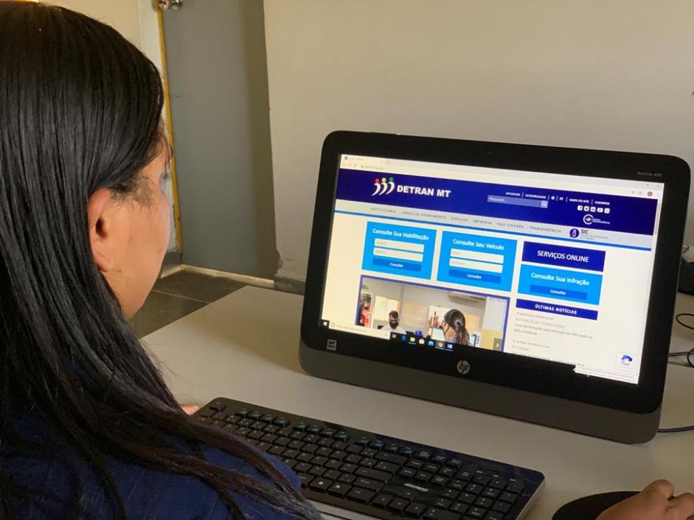 Usuários podem realizar diversos serviços do Detran-MT pela internet