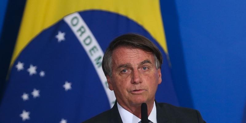 Presidente Bolsonaro concede indulto de natal