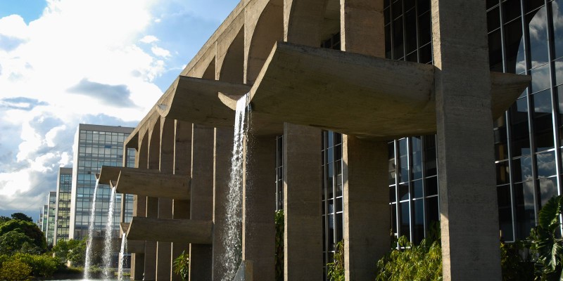 Operação Yanomami contra garimpo ilegal apreendeu 111 aeronaves