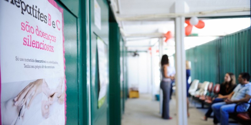 Sancionada lei que obriga sigilo de condição a quem tem HIV e hepatite