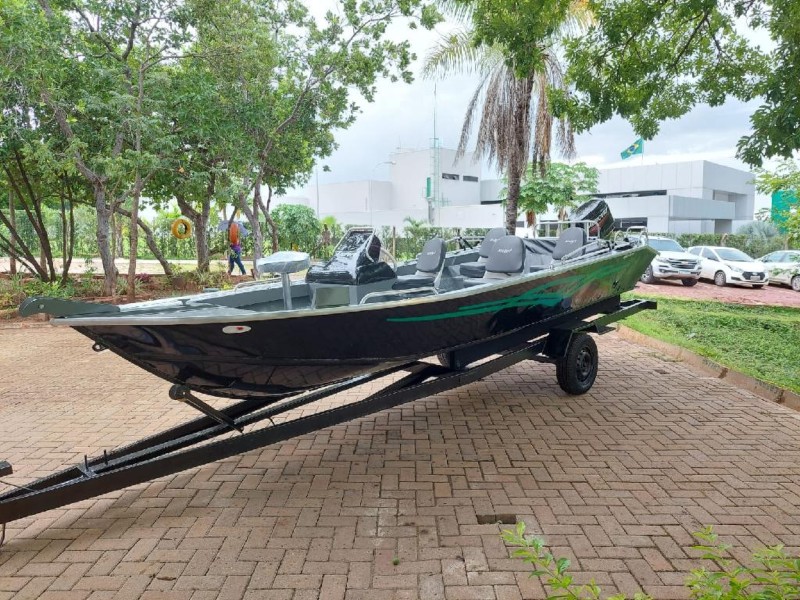 Sema doa embarcação para o município de Barão de Melgaço por compensação ambiental