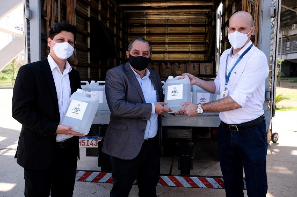 Governo do Estado recebe doação de mil litros de álcool 70% da Souza Cruz