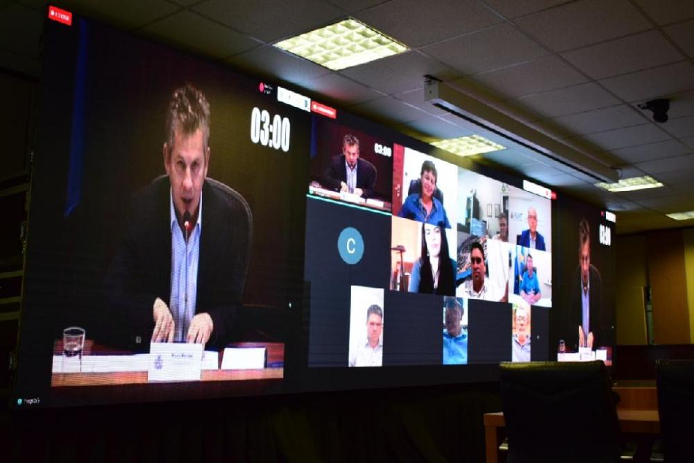 Governador dá ordem de serviço para construção de duas pontes de concreto no Médio-Araguaia