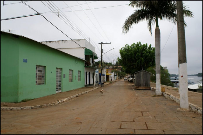 Prefeito baixa decreto com multa de até R$ 20 mil para quem fizer festa em casa