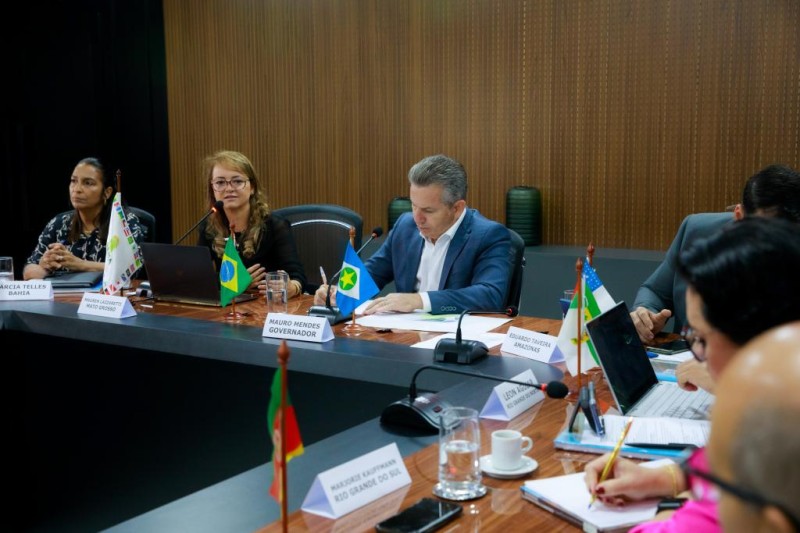 Governador assina parceria com ABNT para a certificação de empresas "carbono neutro" de Mato Grosso