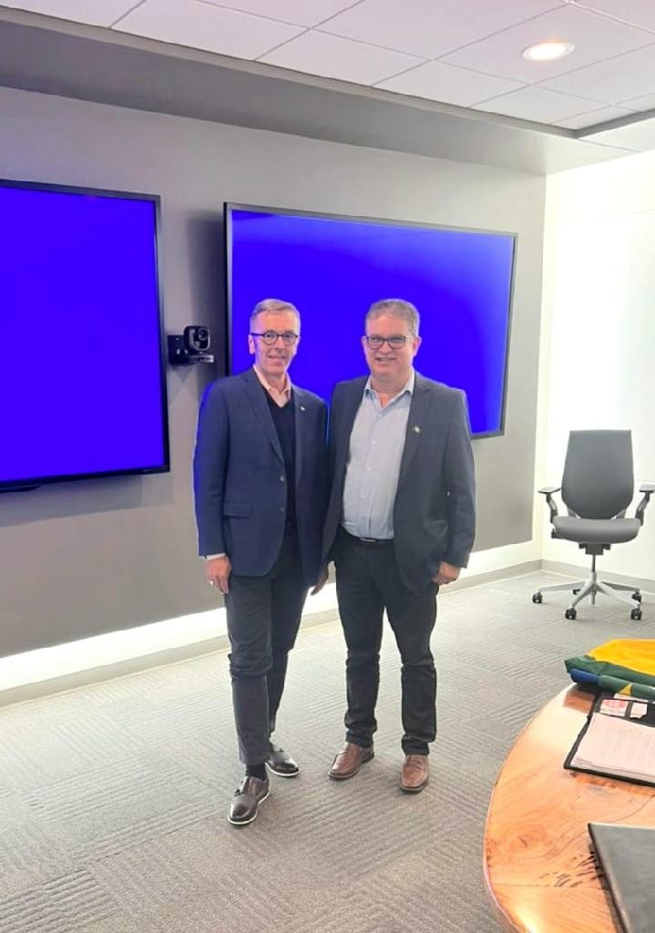 Secretário Maurício Munhoz em reunião com o Chanceller (reitor) da Universidade de Nebraska, Ronnie Green. - Foto por: SECITECI