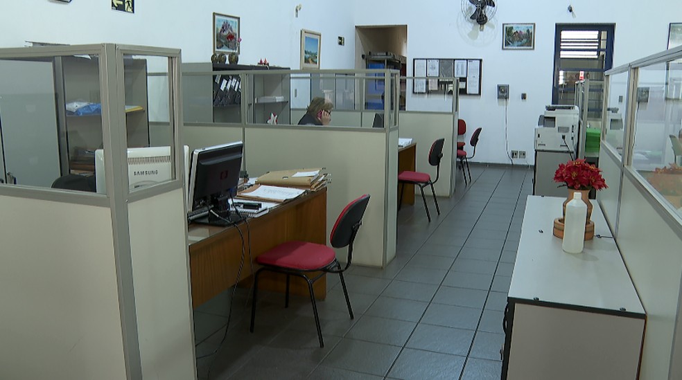 Número de pessoas afastadas do trabalho por causa da pandemia reduz 15% em MT em junho e home office aumenta