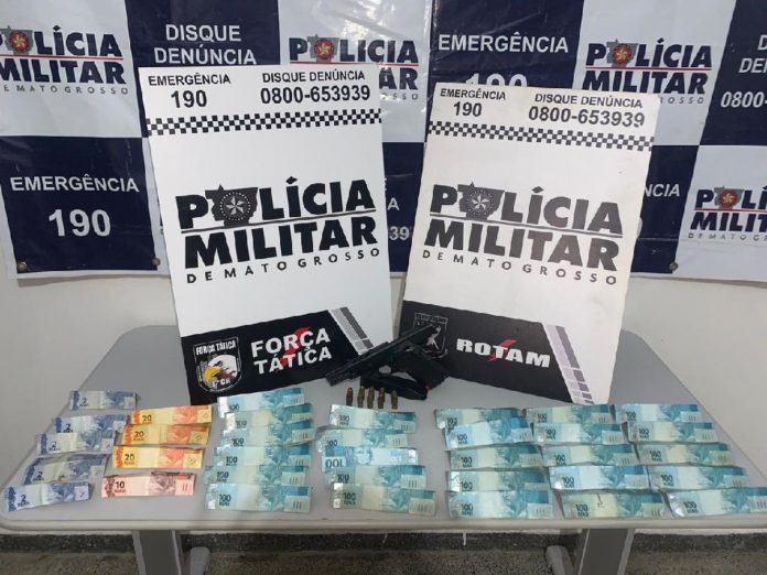 Força Tática prende suspeito com pistola e mais de R$ 3,5 mil em dinheiro