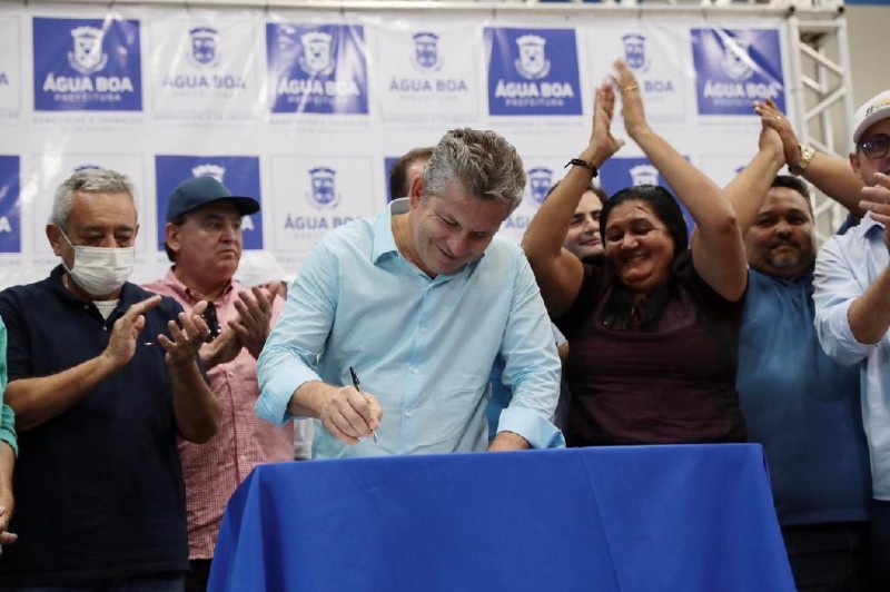 A unidade de saúde é referência para oito município da Região do Médio Araguaia.