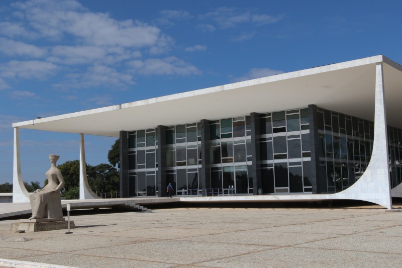 STF derruba decisão de Nunes Marques que devolveu mandato a deputado