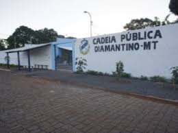 Policias Penais descobrem buraco e impedem fuga de presos em Diamantino