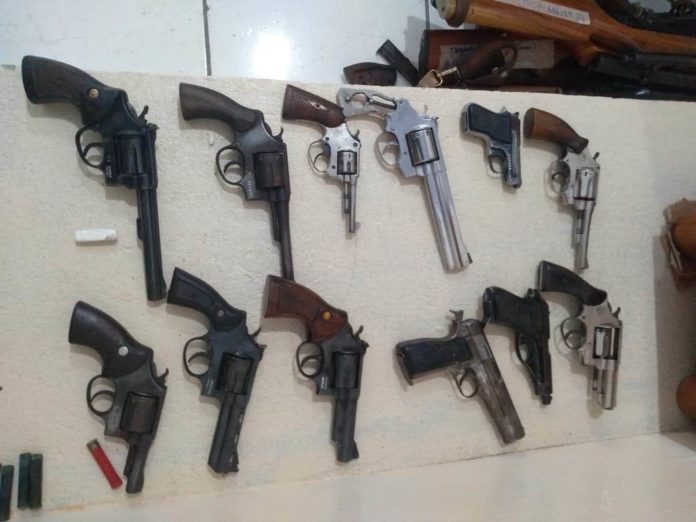 Polícia Civil entrega armas e munições armazenadas em delegacias para destruição