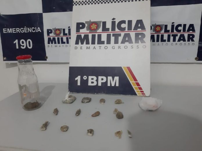 PM fecha festa clandestina e sete pessoas são conduzidos à delegacia