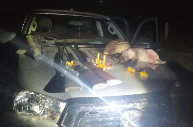 Em barreira, Batalhão Ambiental encontra armas de fogo e duas pacas abatidas