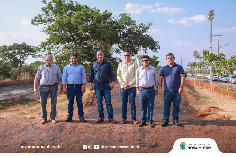Vereadores vistoriam pista de bicicross em acompanhamento das obras de pavimentação em Nova Mutum