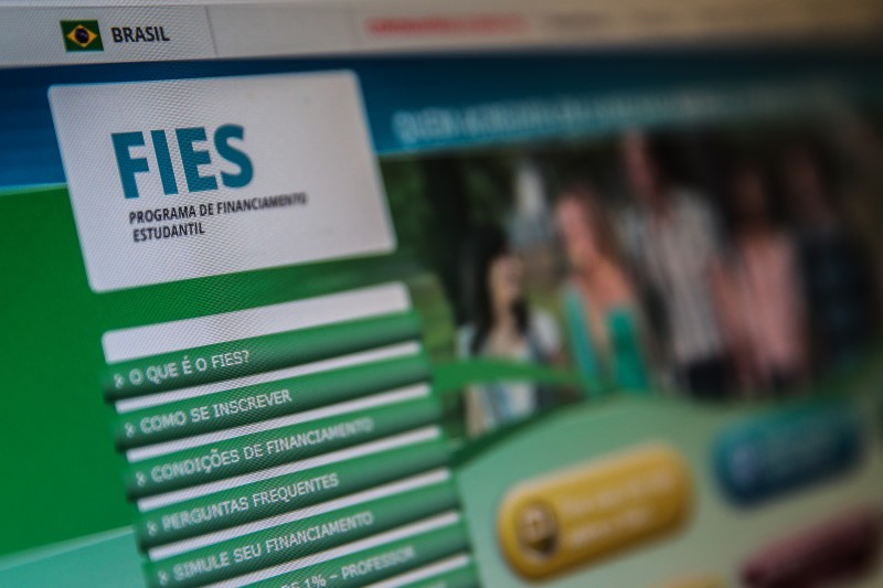 Inscrições para o Fies do segundo semestre terminam hoje