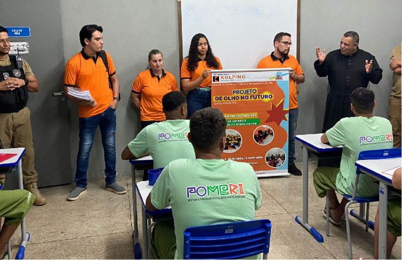 Aula inaugural no Case Rondonópolis-MT - Foto por: Case-Roo