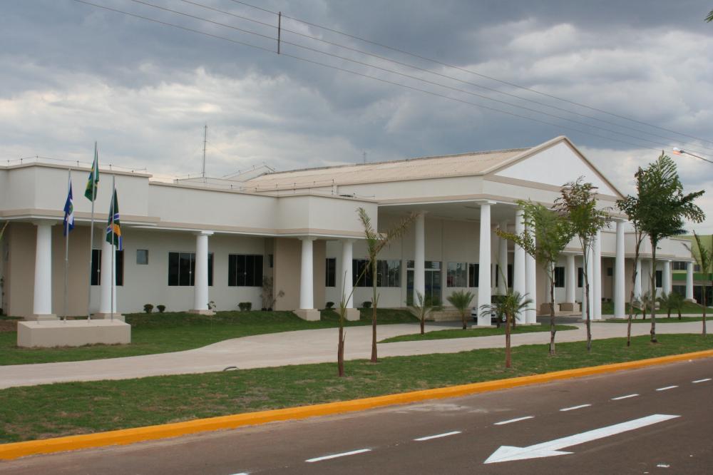 Justiça adia julgamento de fazendeiro acusado de assassinar esposa em Sinop