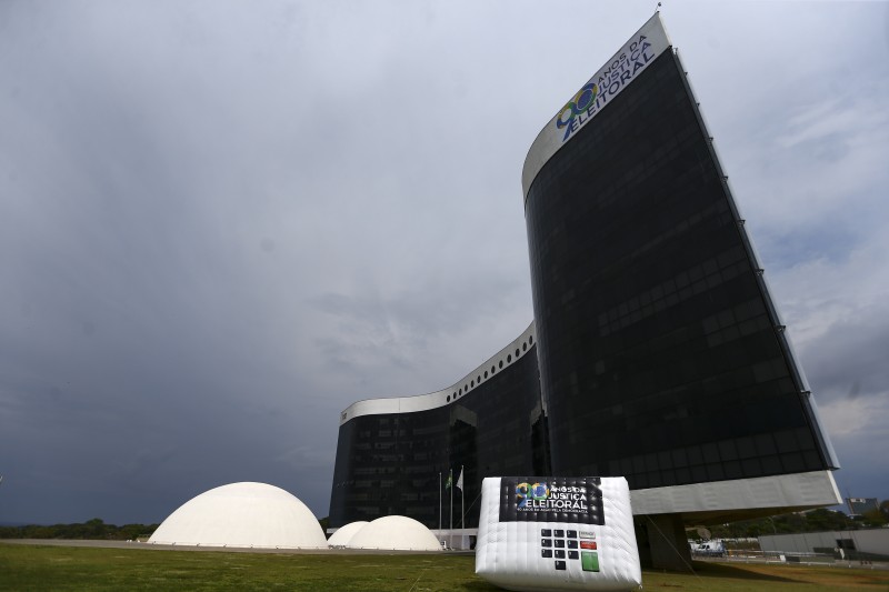 TSE exonera servidor que atuava com inserções de propaganda eleitoral