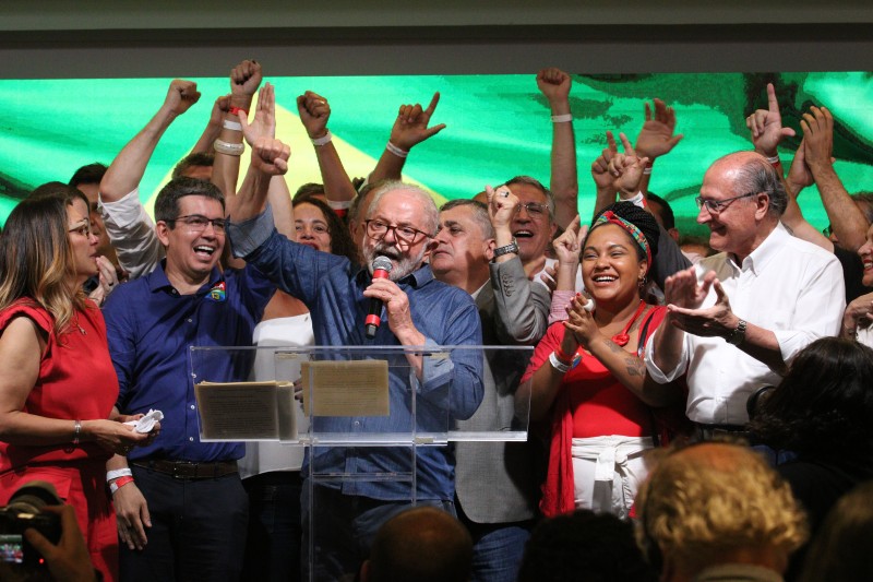 China, Rússia e países da América Latina felicitam Lula pela vitória