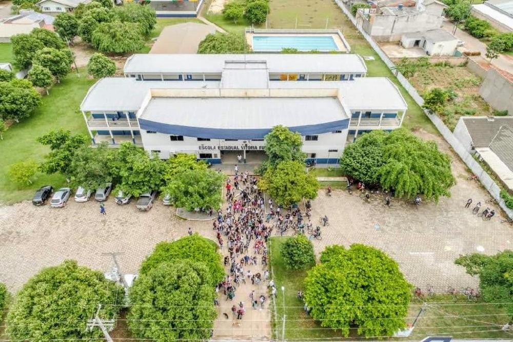 Escola aposta em tecnologia para reunião com comunidade escolar