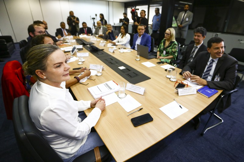 PEC da equipe de transição tratará apenas de recursos do Bolsa Família