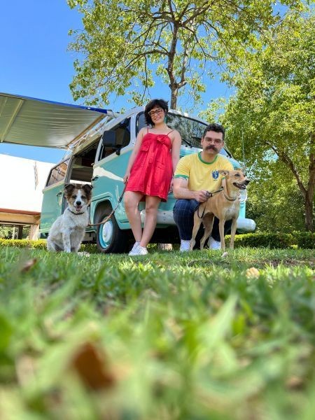 Conheça o final feliz de Astronauta, o dog de três patinhas que vai conhecer o Brasil após ser adotado no canil da Prefeitura de Cuiabá