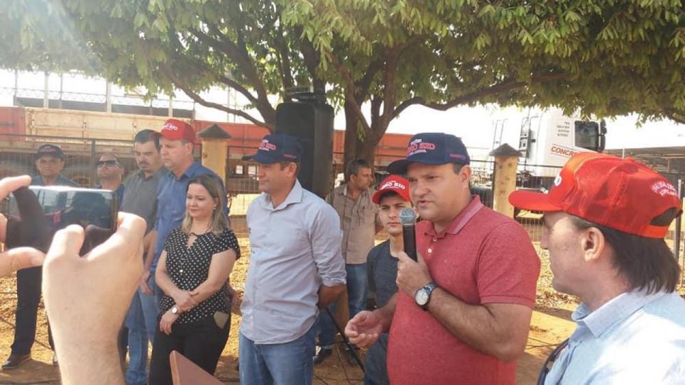 Vereador acompanha lançamento das obras de drenagem no Industrial Nova Prata em Sorriso