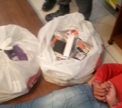 PM prende dupla em flagrante logo depois de roubar loja na área central de Várzea Grande