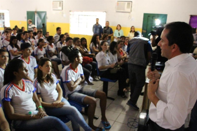 Alunos da Escola André Avelino terão refeitório, cozinha e banheiros novos