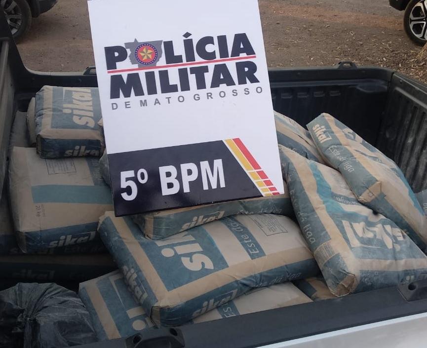 Homem é detido por transportar 34 sacos de cal roubados