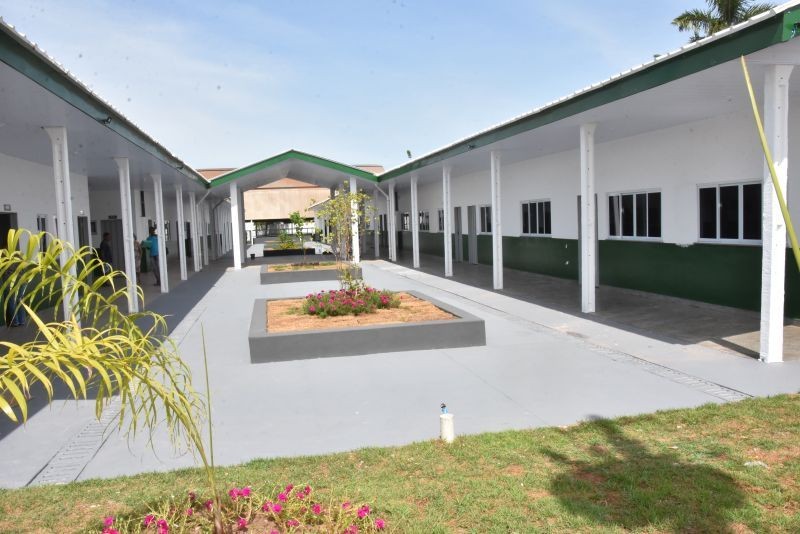 Prefeitura de Cuiabá entrega reforma geral e ampliação da EMEB Ana Teresa Arcos Krause