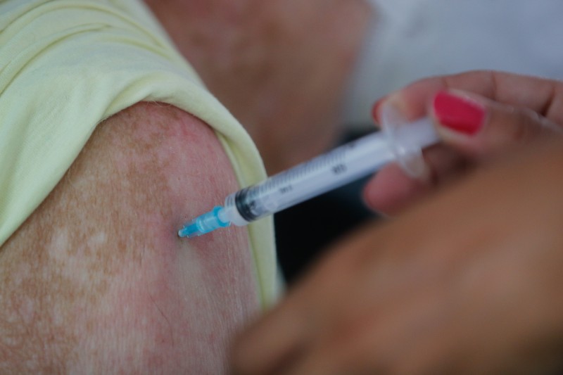 Covid-19: Rio de Janeiro tem tendência de queda no número de casos