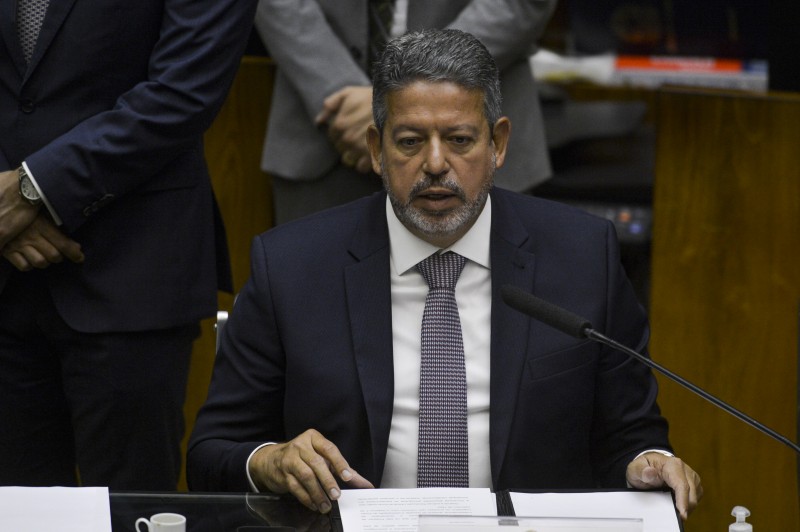 PEC da Transição será votada na terça-feira, diz presidente da Câmara