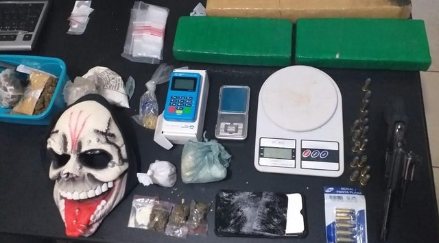 Casal é preso suspeito de tráfico de drogas em MT