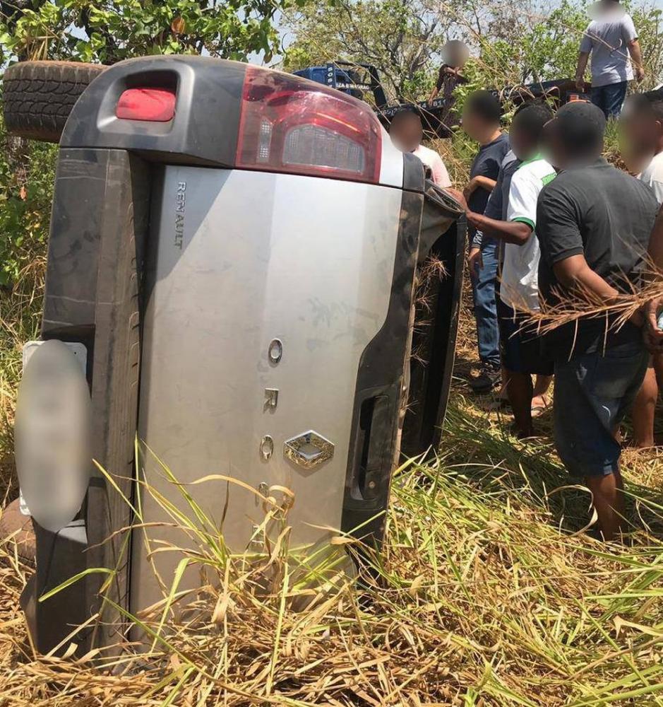 Equipe de Conselho Tutelar tenta socorrer vítimas de acidente, é assaltada e veículo do órgão é roubado em MT