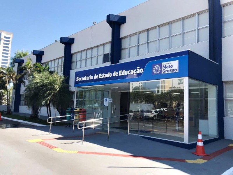 Governo publica edital de programa de intercâmbio para estudantes da rede estadual