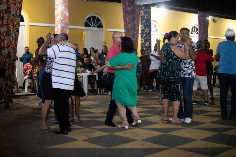 Secretária de Turismo destaca sucesso do projeto Rua do Rasqueado, resgate histórico e valorização da cultura cuiabana