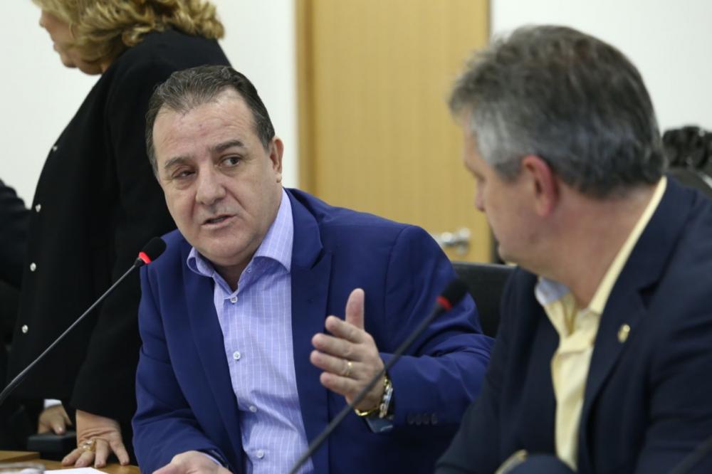 PECs que facilitam a expansão da Unemat e susta atos do Judiciário e TCE são aprovados na CCJR