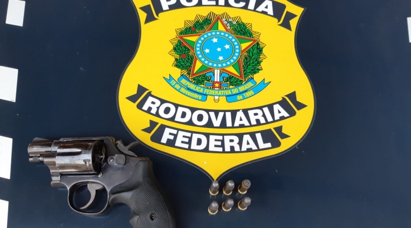 Mais uma arma apreendida pela PRF