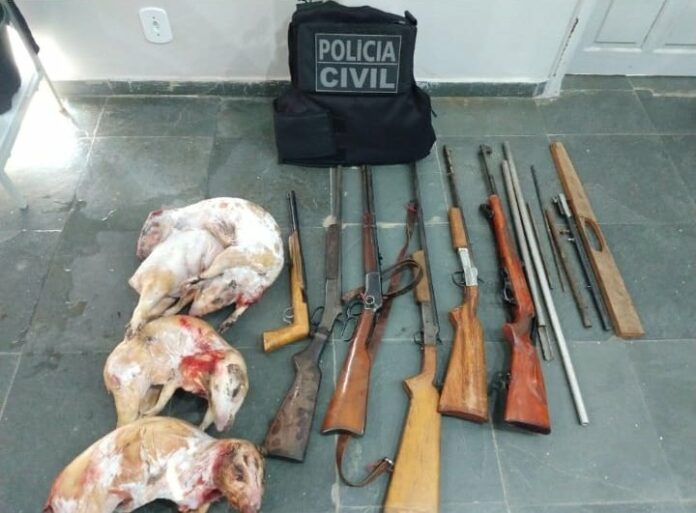Polícia Civil desarticula grupo envolvido com caça e venda de carnes de animais silvestres em Jauru