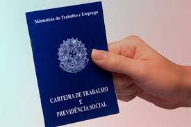 Cuidados Sanitários: eleitores devem usar máscara durante todo o tempo no dia da votação