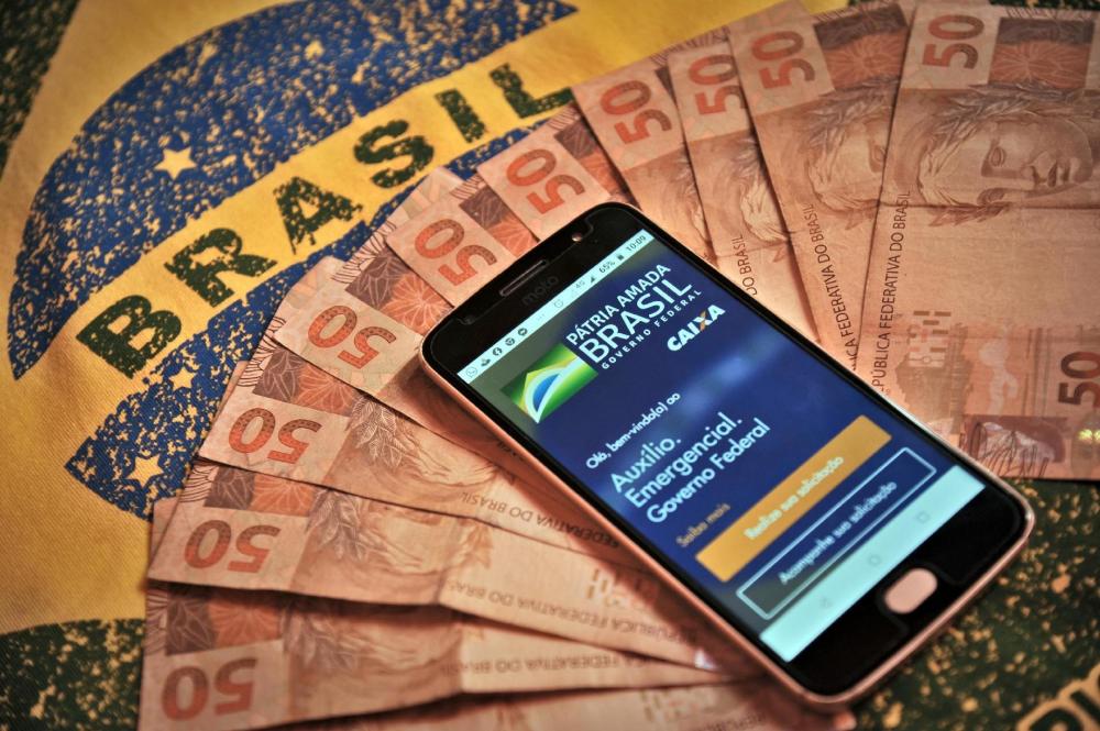 Caixa libera saques e transferências para mais 4 milhões nesta terça
