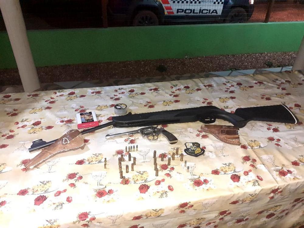 Polícia recebe denúncia e encontra cachorro ferido a bala no interior de MT