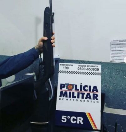 Homem é detido depois de ameaçar esposa e filho