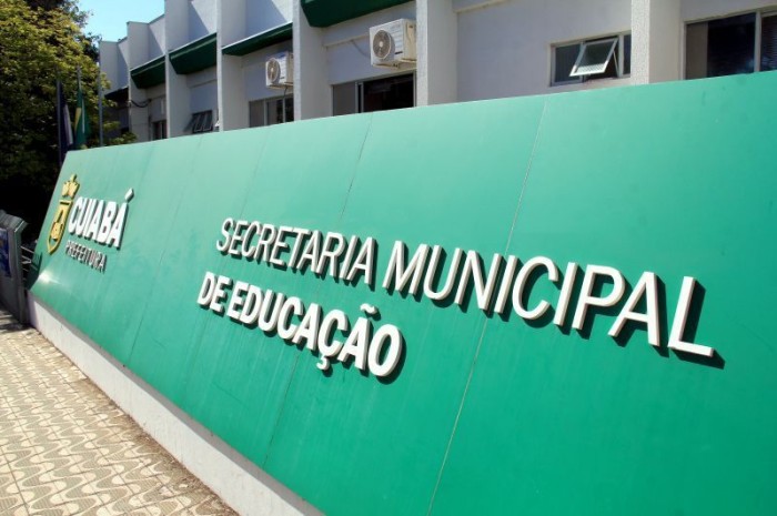 Secretária de Educação pede que equipes gestoras redobrem os cuidados com a segurança nas unidades
