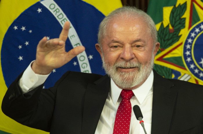 Lula: 